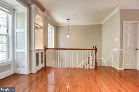 Entry Way - 8032 Wright Pl #98, Jessup, MD 20794 photo 6 of 10