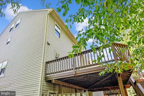 9633 Hadleigh Ct, Laurel, MD 20723 photo 4