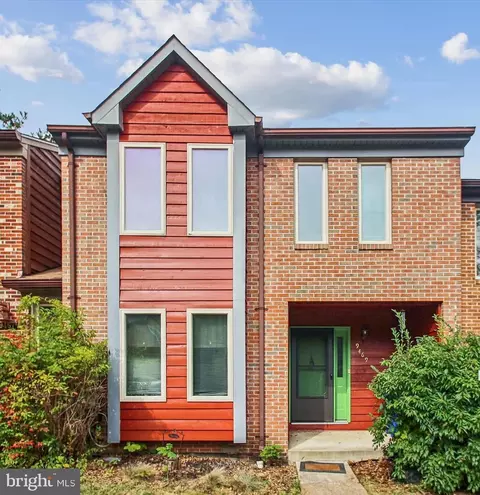 9469 Clocktower Ln, Columbia, MD 21046