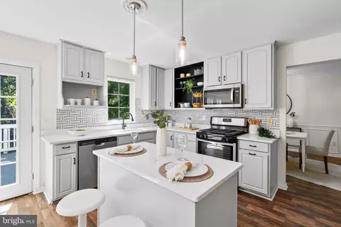 9275 Cartersville Rd, Columbia, MD 21046