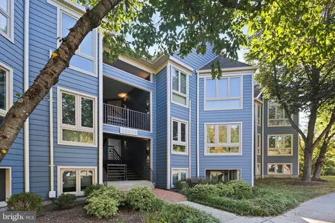 5006 Dorsey Hall B-4 Dr, Ellicott City, MD 21042