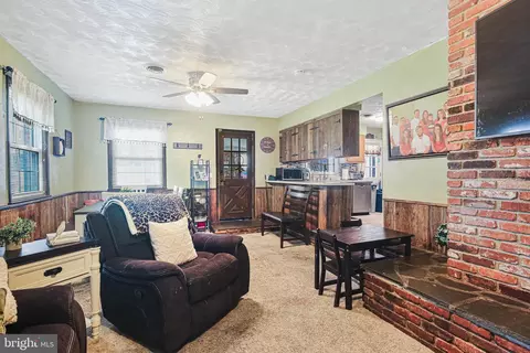 Entry Way - 9216 Bryant Ave, Laurel, MD 20723 photo 2 of 4