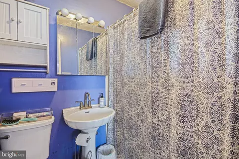 Bath - 9216 Bryant Ave, Laurel, MD 20723 photo 2 of 3