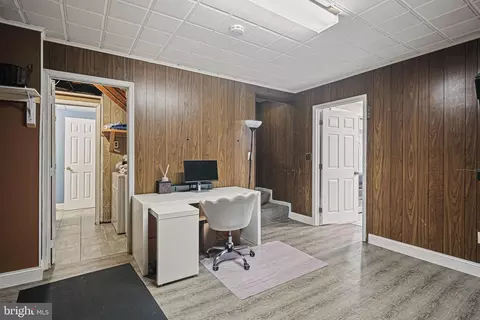 Entry Way - 9216 Bryant Ave, Laurel, MD 20723 photo 3 of 4