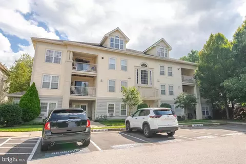 9151 Gracious End Ct #203, Columbia, MD 21046
