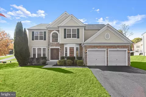 8433 Roberts Rd, Ellicott City, MD 21043