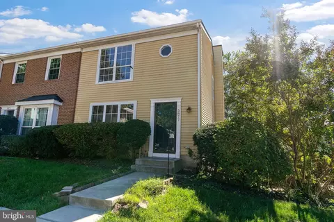 5877 Rowanberry Dr #B 36, Elkridge, MD 21075
