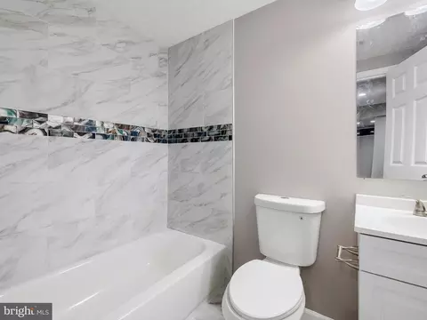 Bath - 9410 Chippenham Dr SW, Laurel, MD 20723 photo 2 of 2