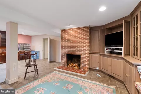 5901 Rustic Ln, Elkridge, MD 21075 photo 18