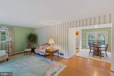 5901 Rustic Ln, Elkridge, MD 21075 photo 13