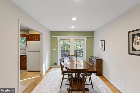 5901 Rustic Ln, Elkridge, MD 21075 photo 9