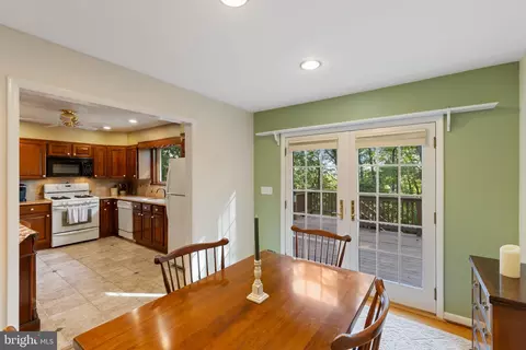 5901 Rustic Ln, Elkridge, MD 21075 photo 8