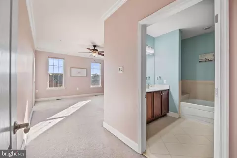 Entry Way - 7676 Maple Lawn Blvd #2, Fulton, MD 20759 photo 7 of 8