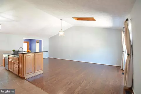 Living - 8716 Clemente Ct, Jessup, MD 20794 photo 2 of 10