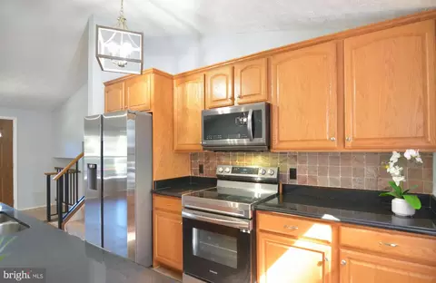 Kitchen - 8716 Clemente Ct, Jessup, MD 20794 photo 3 of 4