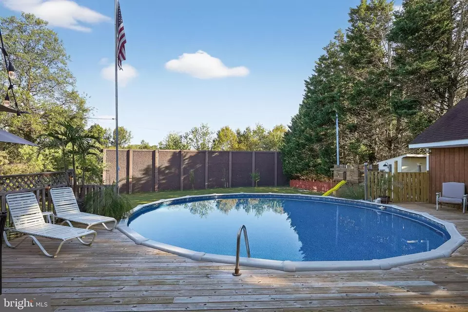 Exterior - 10948 Scaggsville Rd, Laurel, MD 20723 photo 6 of 14