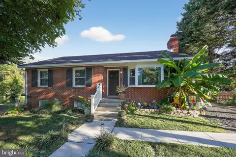 10948 Scaggsville Rd, Laurel, MD 20723