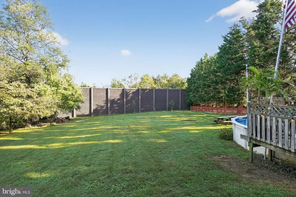 Exterior - 10948 Scaggsville Rd, Laurel, MD 20723 photo 12 of 14