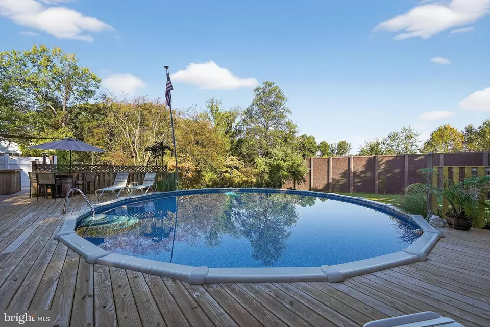 Exterior - 10948 Scaggsville Rd, Laurel, MD 20723 photo 4 of 14