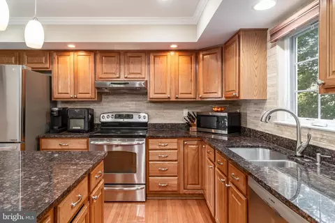 5907 N Dakota Dr, Hanover, MD 21076