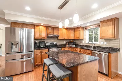 5907 N Dakota Dr, Hanover, MD 21076