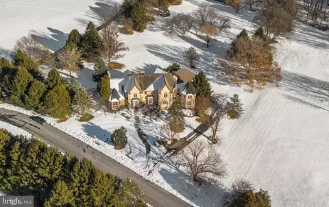 2840 Kings Gift Dr, Ellicott City, MD 21042