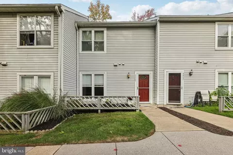 3569 Plumtree Dr #6, Ellicott City, MD 21042