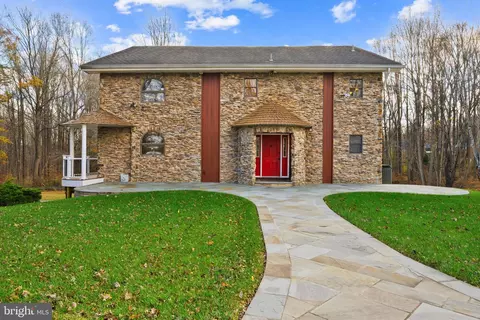 13348 Elliott Dr, Clarksville, MD 21029