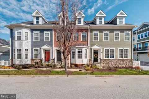 5812 Lois Ln, Ellicott City, MD 21043