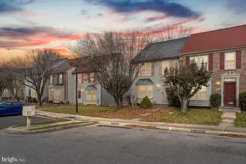 8756 Manahan Dr, Ellicott City, MD 21043
