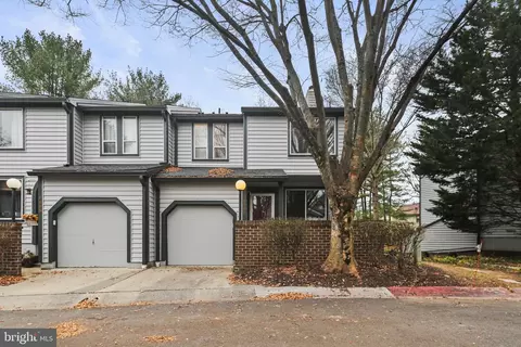 5497 Vantage Point Rd #30, Columbia, MD 21044