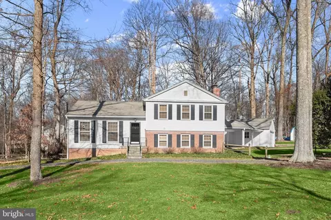 3300 Roscommon Dr, Glenelg, MD 21737
