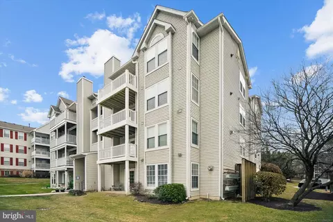 6215 Sandpiper Ct #101, Elkridge, MD 21075