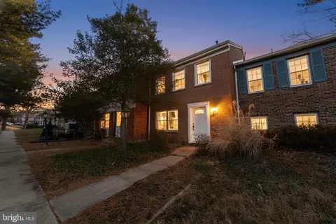 9493 Timesweep Ln, Columbia, MD 21045