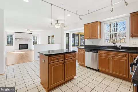 Kitchen - 8307 Spring Blossom Ct, Laurel, MD 20723 photo 4 of 6