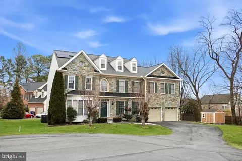 11375 Harding Rd, Laurel, MD 20723 photo 2