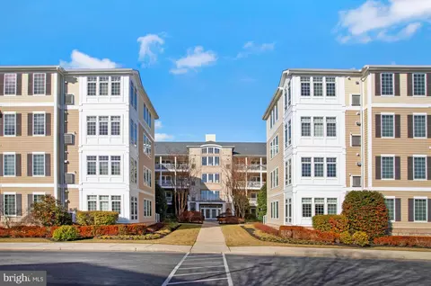 8820 Shining Oceans Way #202, Columbia, MD 21045
