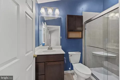 Bath - 9287 Maxwell Ct, Laurel, MD 20723 photo 1 of 2