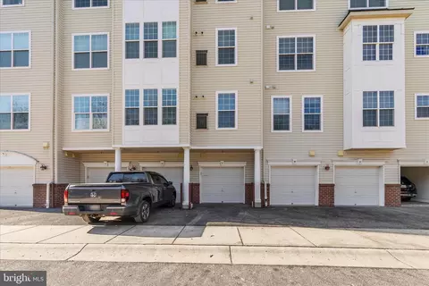 8800 Bosley Rd #401, Ellicott City, MD 21043