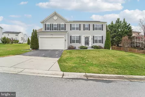 6145 Phelps Ln, Hanover, MD 21076