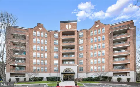 7317 Eden Brook Dr #H-305, Columbia, MD 21046