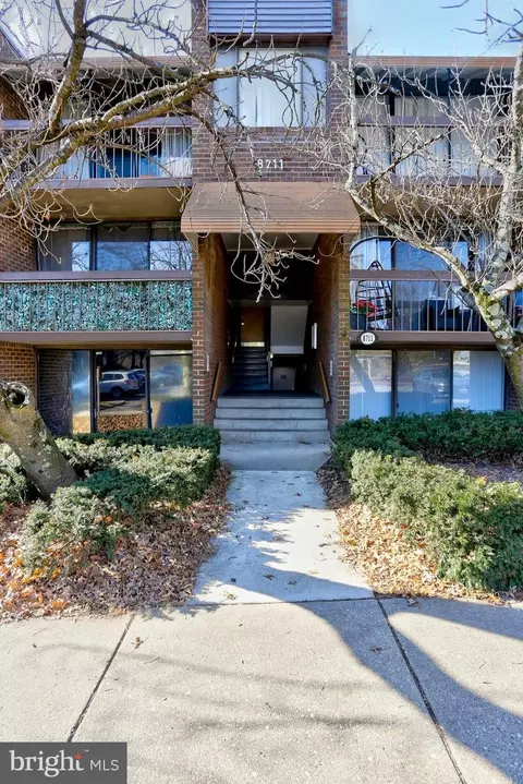8711 Hayshed Ln #14, Columbia, MD 21045