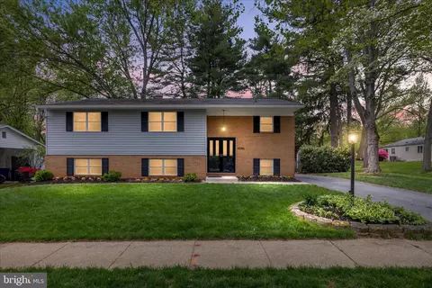 5046 Summer Day Ln, Columbia, MD 21044