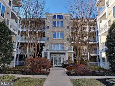 8820 Shining Oceans Way #305, Columbia, MD 21045