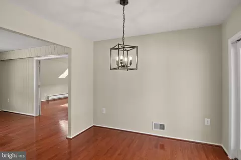 7926 Helmart Dr, Laurel, MD 20723 photo 15