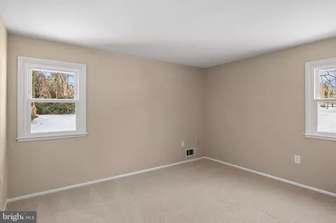7926 Helmart Dr, Laurel, MD 20723 photo 26