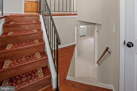 7926 Helmart Dr, Laurel, MD 20723 photo 31