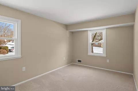 7926 Helmart Dr, Laurel, MD 20723 photo 24