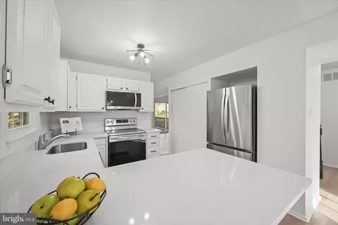 9344 Spring Water Path, Jessup, MD 20794 photo 14