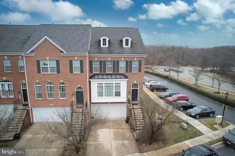 9843 Snow Bird Ln, Laurel, MD 20723